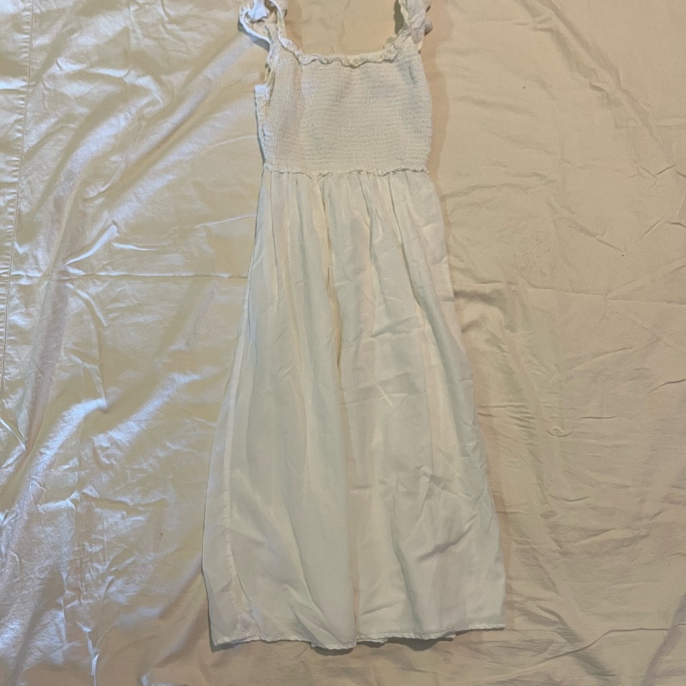 White Sleeveless Maxi Dress